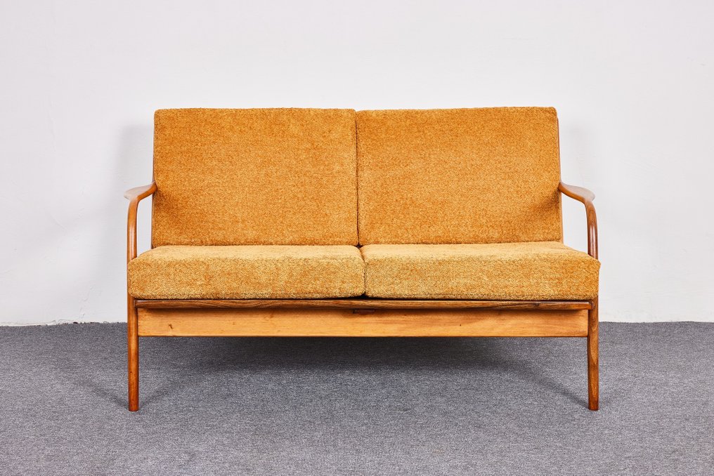 Craft Associates, Easy Loveseat Sofa - Adrian Pearsall - Canapé (1) - 2315-C - Noyer, Tissu Boucle jaune moutarde #2.1