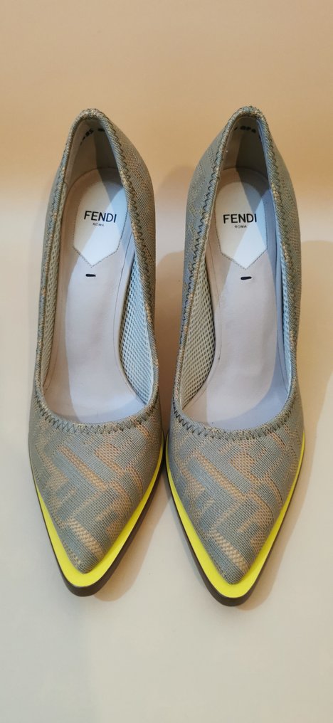 Fendi - Högklackade skor - Storlek: Shoes / EU 39 #1.2