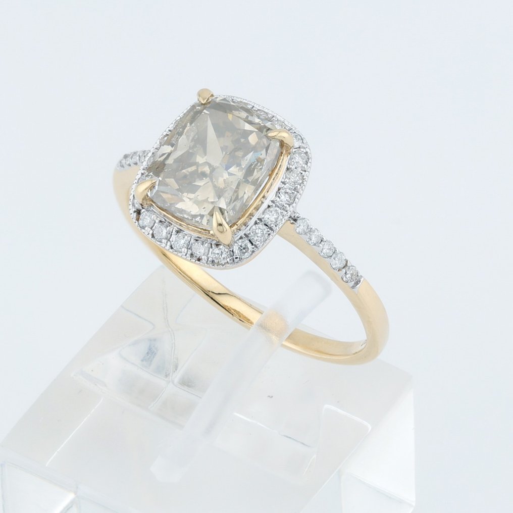 (IGI Certified) - (Diamond) 2.02 Cts - (Diamond) 0.17 (32) Pcs - Ring - 14 karaat Geel goud, Witgoud #1.2