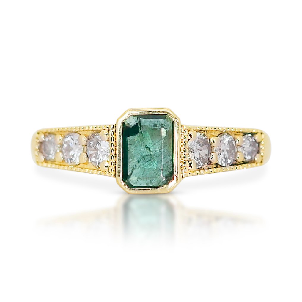 - 0.89 Total Carat Weight - - Ring - 14 kt. Yellow gold -  0.89 tw. Emerald - Diamond  #1.1