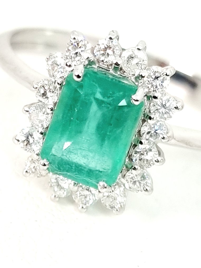 Ring - 18 kt Vittguld Smaragd - Diamant #1.1