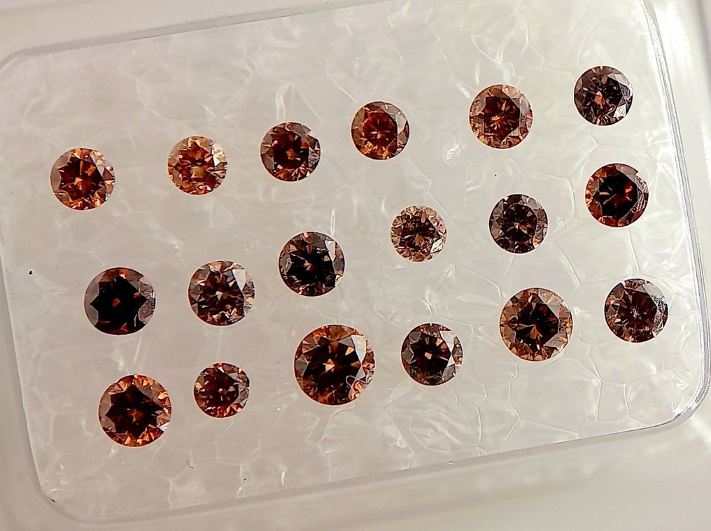 18 pcs Diament  (W kolorze naturalnym)  - 0.78 ct - Fancy Pomarańczowawy, Różowawy Brązowy - I1 (z inkluzjami), VS1 (z bardzo nieznacznymi inkluzjami) - Antwerp Laboratory for Gemstone Testing (ALGT) #3.1