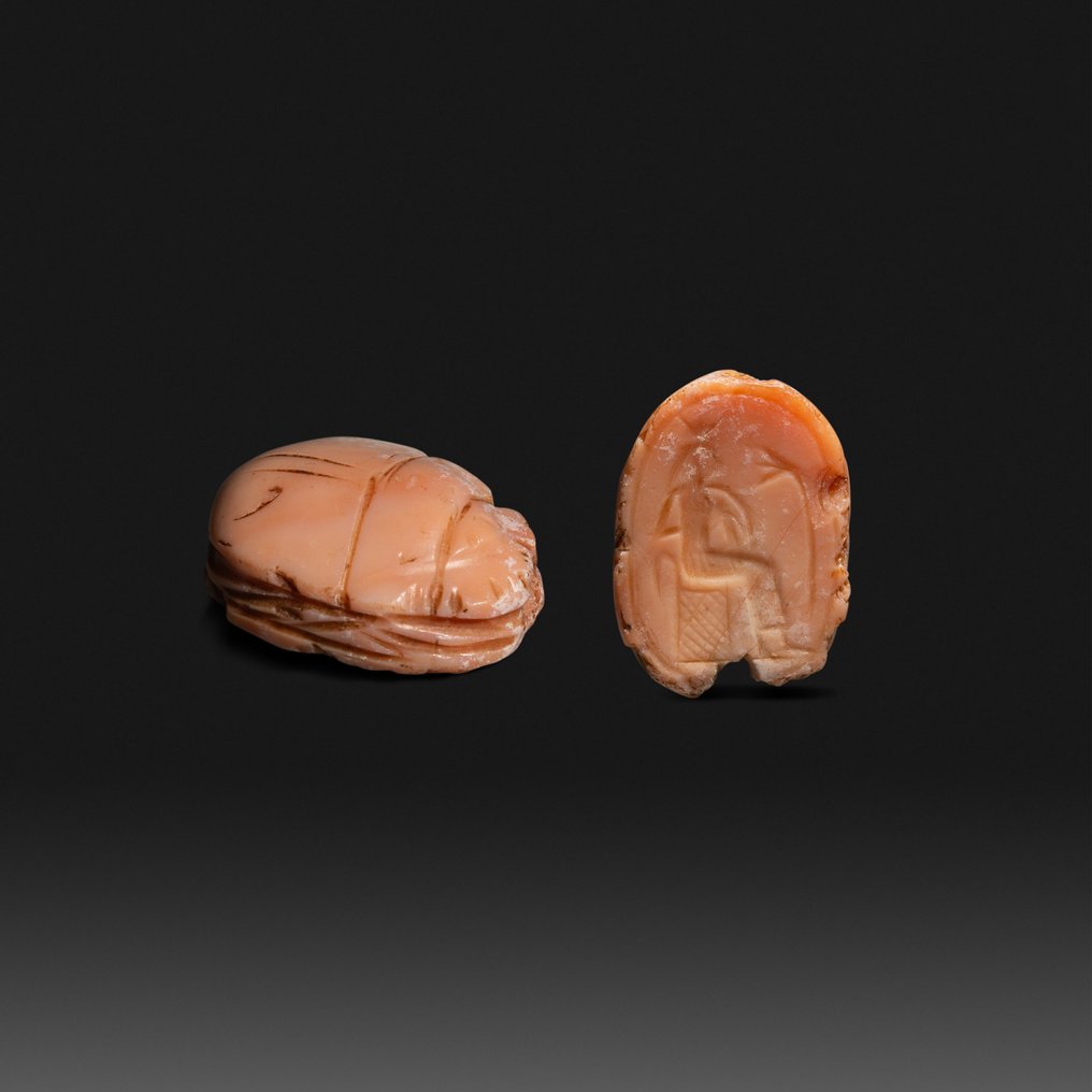 古埃及 石头 圣甲虫女神哈索尔。高 1.5 厘米。品质最佳。原件。安东诺维奇收藏品。 #1.1