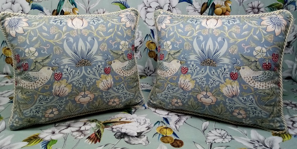 六个枕头套，采用Morris & Co面料，含填充物。 - 垫子 #4.3