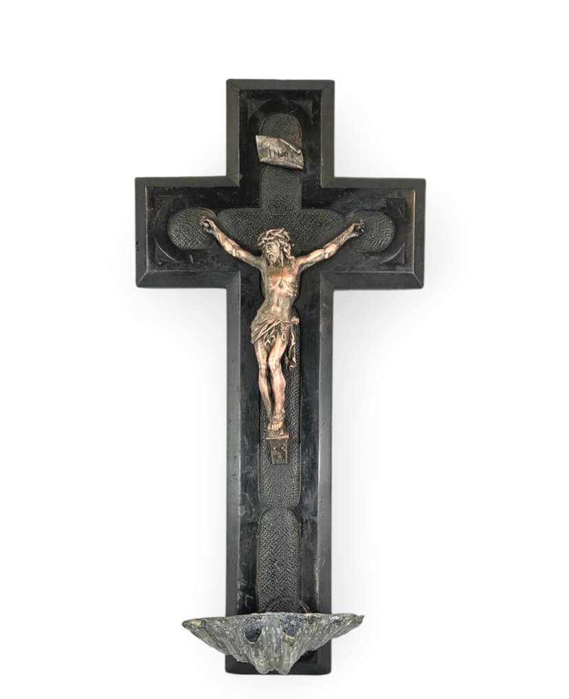  Crucifix - Lemn, Zamac patinat. Oală de binecuvântare din cositor. - 1850-1900  #1.1