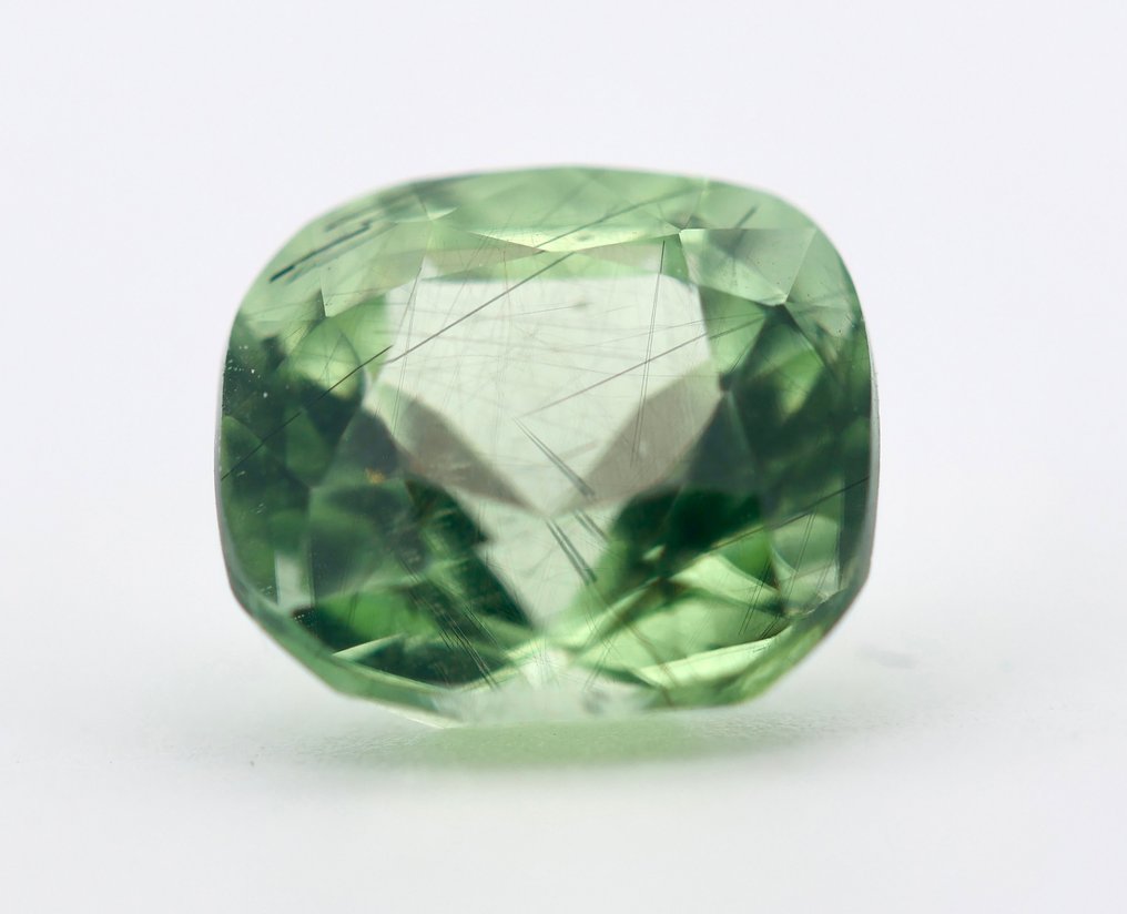 Verde Peridoto  - 2.75 ct - ALGT (B) - Agulhas Ludwigita #2.1
