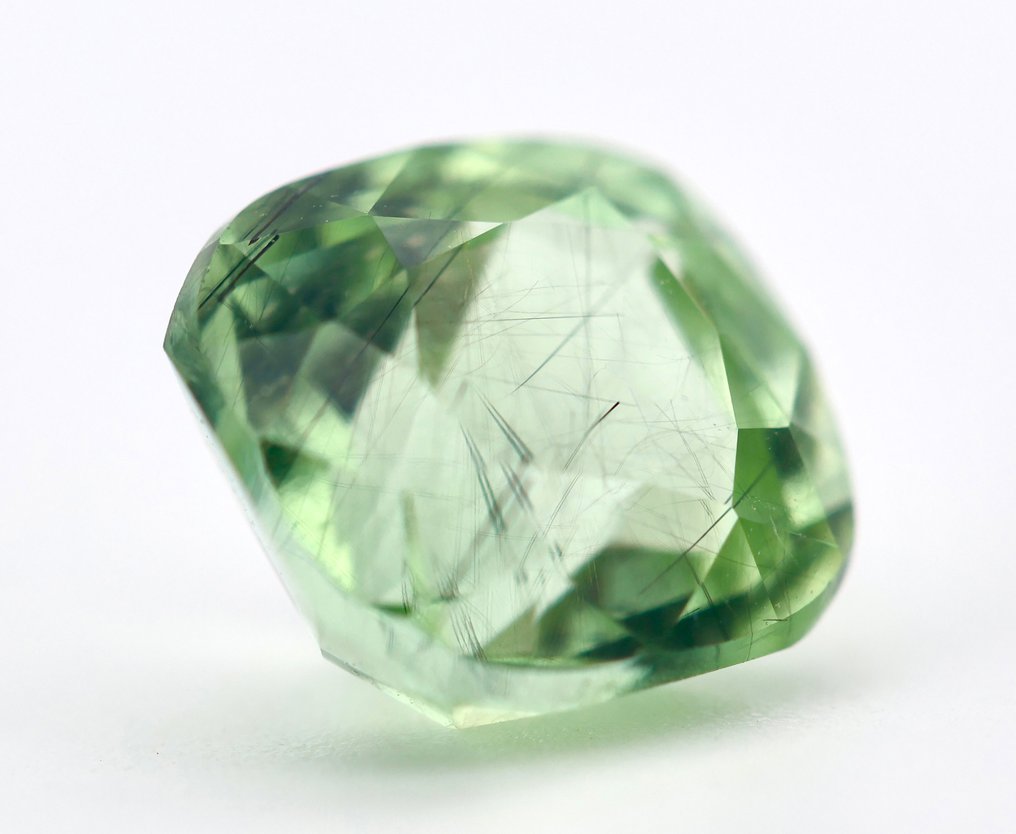 Verde Peridoto  - 2.75 ct - ALGT (B) - Agulhas Ludwigita #2.2