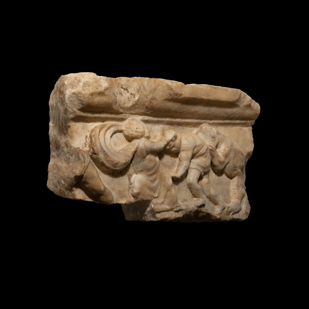 Altrömisch, Kaiserreich Marmor Schönes Relief mit Dmanatio ad Bestias. 42 cm L. 1. - 2. Jahrhundert n. Chr. Spanische Exportlizenz. #3.3