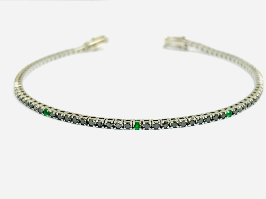 Armband - 18 kt Vittguld -  4.45 tw. Diamant  (Färgbehandlad) - Smaragd  #2.1