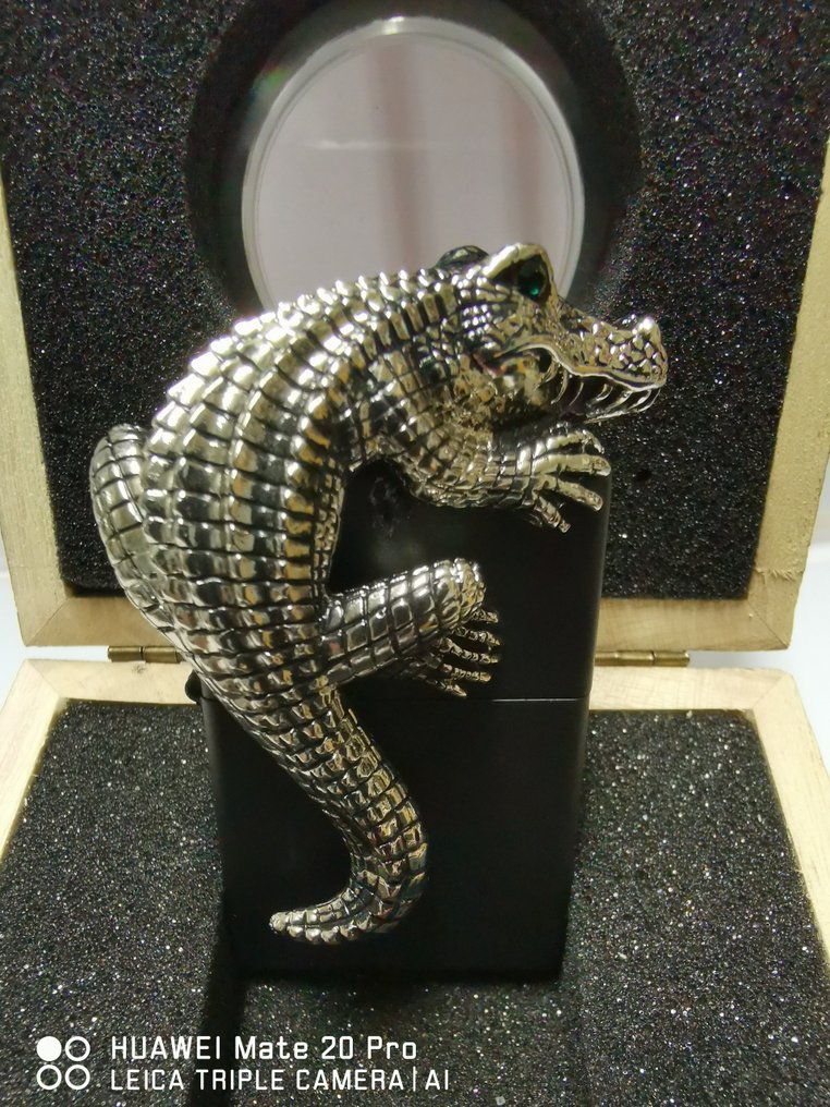 Zippo - Zippo Spécial édition Crocodile Black Mat de 2004 - Taschenfeuerzeug - Lackierter und 3D-Stahl #1.1