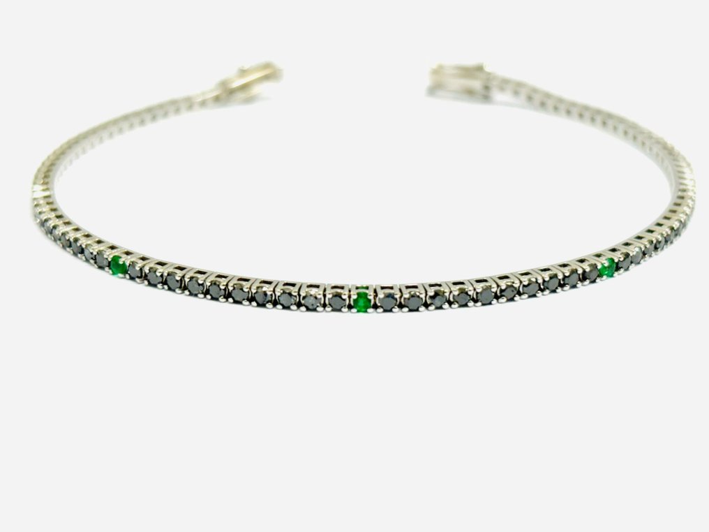 Armband - 18 kt Vittguld -  4.45 tw. Diamant  (Färgbehandlad) - Smaragd  #1.1