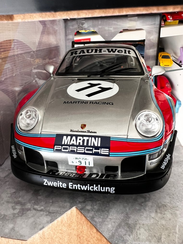 Solido 1:18 - Voiture miniature - Porsche 911 RWB Kamiwaza Martini Racing - Edição limitada - Avec portes qui s'ouvrent #2.2