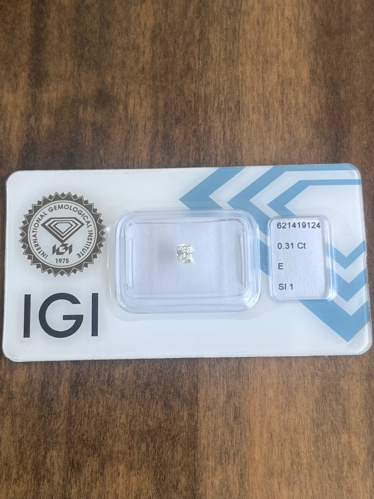 1 pcs Diamant  (Naturlig)  - 0.31 ct - Radiant - E - SI1 - Det internasjonale gemologiske institutt (IGI) #1.1