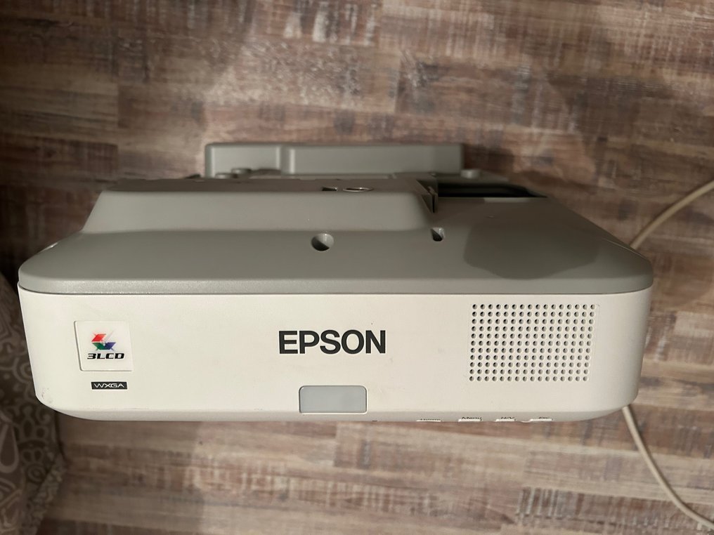 Epson EB-675W Videoproiettore #1.3