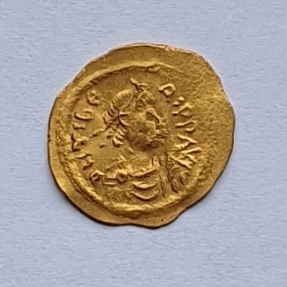 Byzantine Empire. Maurice Tiberius (AD 582-602). Tremissis Constantinople #1.1