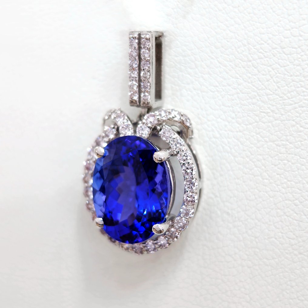 5.50 ct Violetish Blue Tanzanite & 0.75 Light Pink Diamond Pendant - 3.86 gr - Anhänger - 14 kt Weißgold Tansanit - Diamant  #2.1