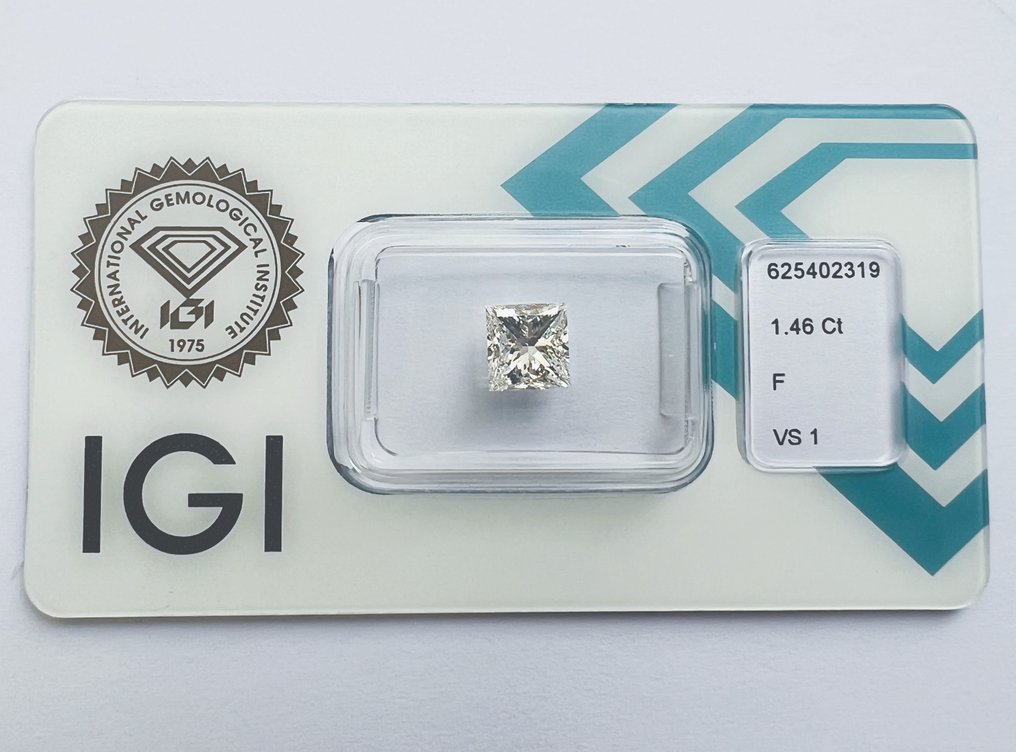 Ingen reservasjonspris - 1 pcs Diamant  (Naturlig)  - 1.46 ct - Firkant med kuttede hjørner - F - VS1 - Det internasjonale gemologiske institutt (IGI) - *Ingen reservasjonspris* #1.1
