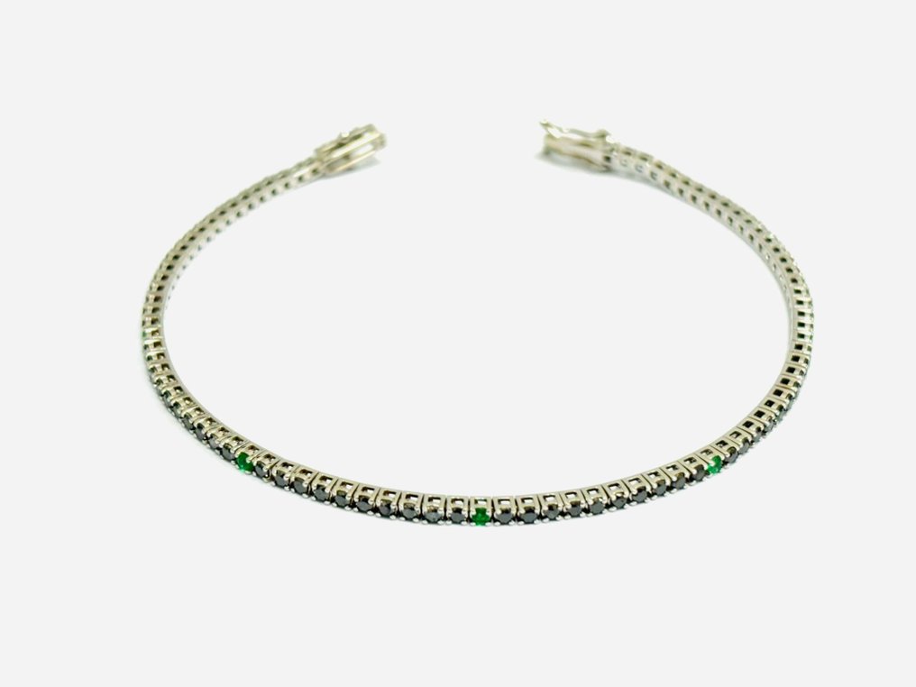 Armband - 18 kt Vittguld -  4.45 tw. Diamant  (Färgbehandlad) - Smaragd  #2.2