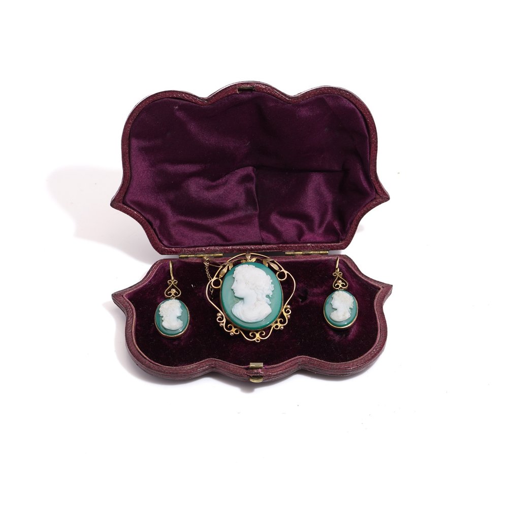 Parure di gioielli da 3 pezzi Suite vittoriana con cammeo in agata verde: spilla e orecchini #1.2