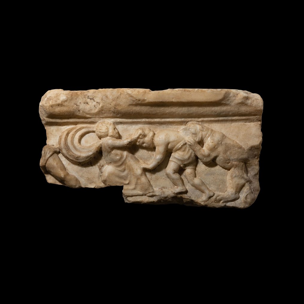Altrömisch, Kaiserreich Marmor Schönes Relief mit Dmanatio ad Bestias. 42 cm L. 1. - 2. Jahrhundert n. Chr. Spanische Exportlizenz. #2.1