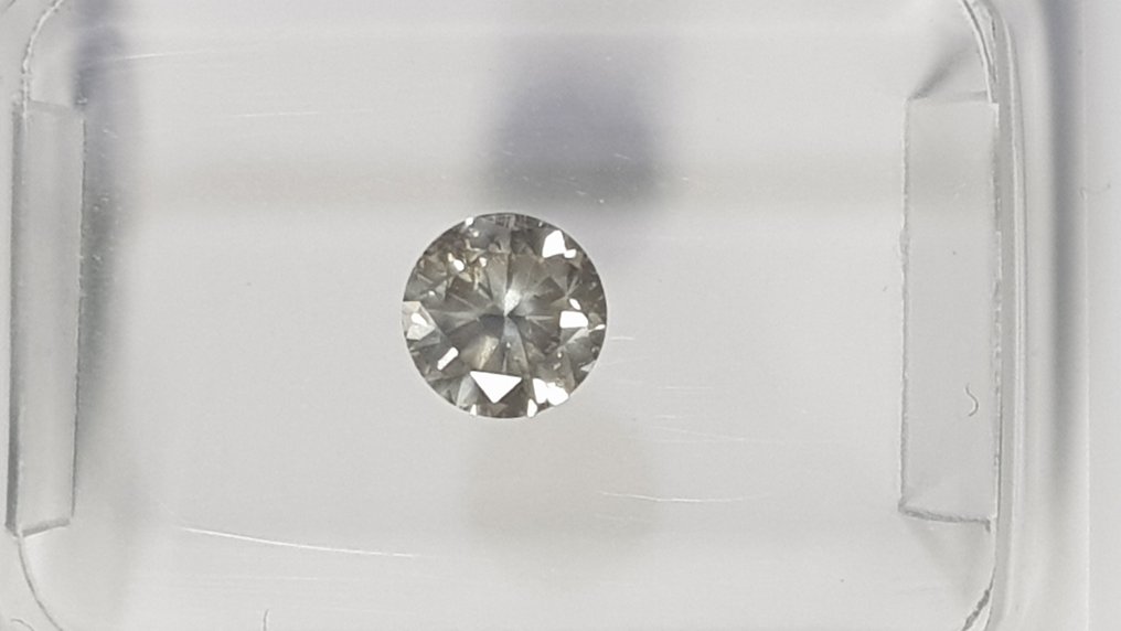 Zonder Minimumprijs - 1 pcs Diamant  (Natuurlijk gekleurd)  - 0.42 ct - P1 - Gem Report Antwerp (GRA) #1.1