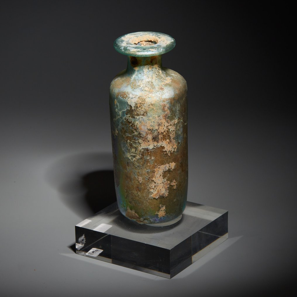 Romersk antikk Glass Fartøy. 1. - 3. århundre e.Kr. 11,4 cm høyde. #1.1