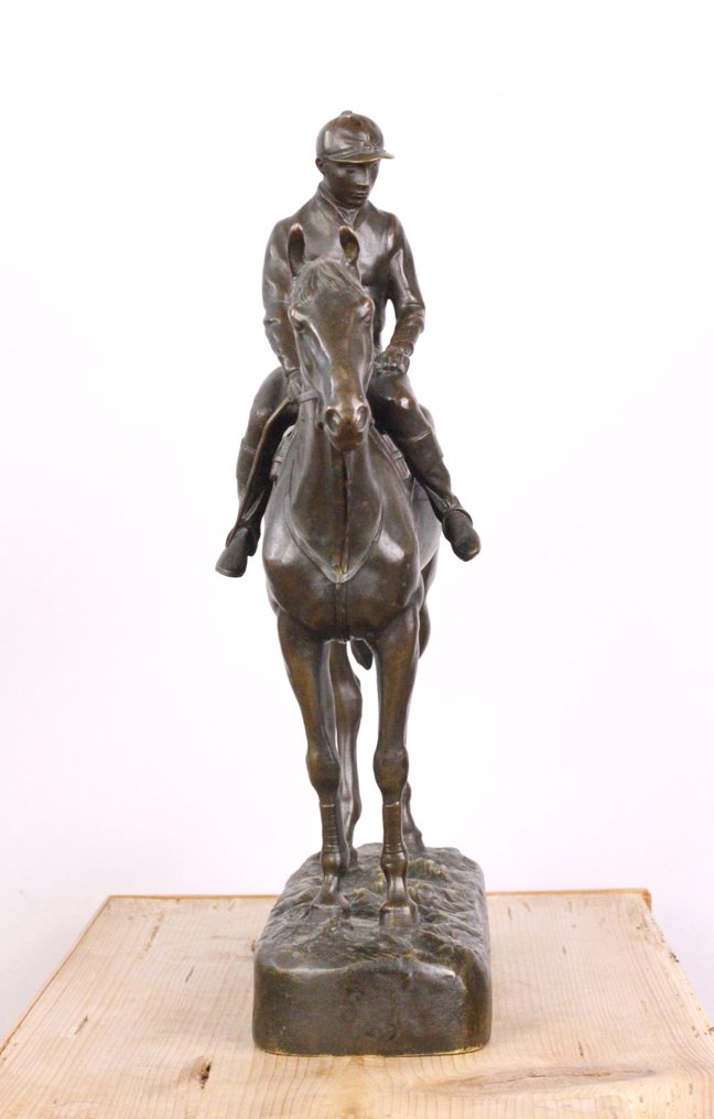 René Paris (1881-1970) - 雕刻, 'La Camargo' - 36 cm - 銅綠青銅 #3.2