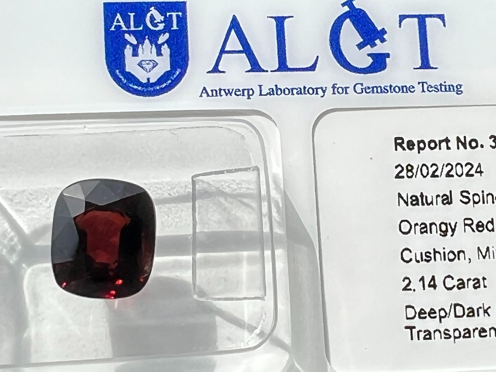 红色 尖晶石  - 2.14 ct - 安特卫普宝石检测实验室（ALGT） - 深/深橙红色 #3.1