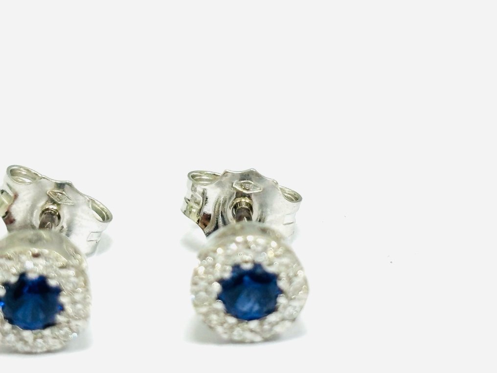 Earrings - 18 kt. White gold -  0.70 tw. Sapphire - Diamond  #3.2