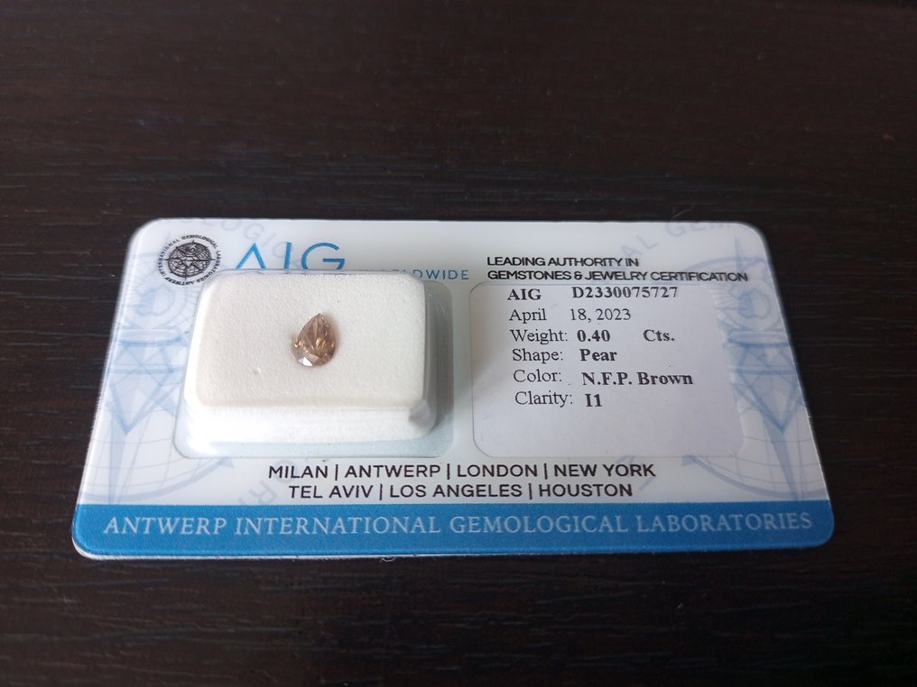 1 pcs Diamant  (Natürlich farbig)  - 0.40 ct - Birne - I1 - Antwerp International Gemological Laboratories (AIG Israel) #2.1