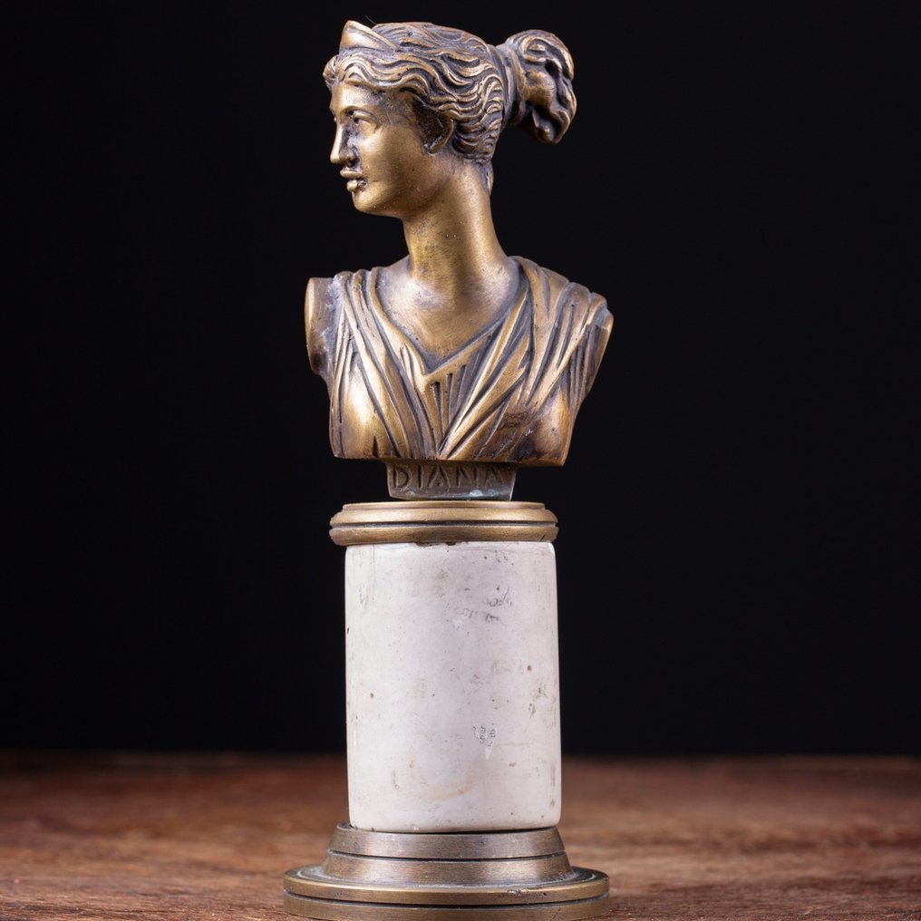 Alabaster, Bronze, Artemis (Diana) Göttin der Jagd Statue - 200 mm #1.1
