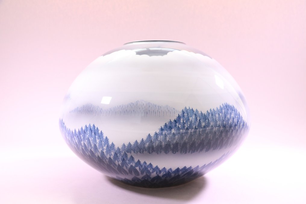 Magnifique vase en porcelaine Arita - Porcelaine - Fujii Shumei 藤井朱明 (1936-2017) - Japon - Seconde moitié du XXe siècle #1.1