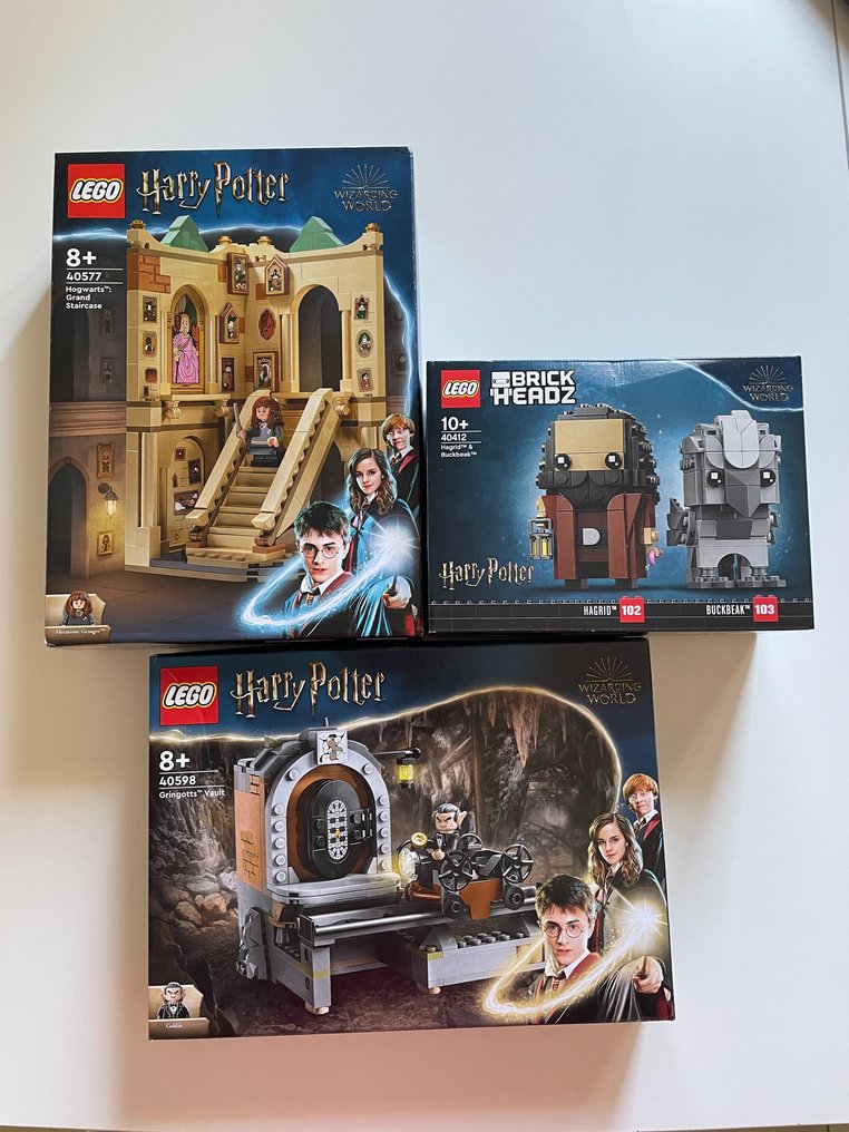 Lego - 40412 + 40598 + 40577 , Harry Potter, Hagrid & Buckbeak, Gringotts Vault, Hogwarts: Grand Staircase #1.1