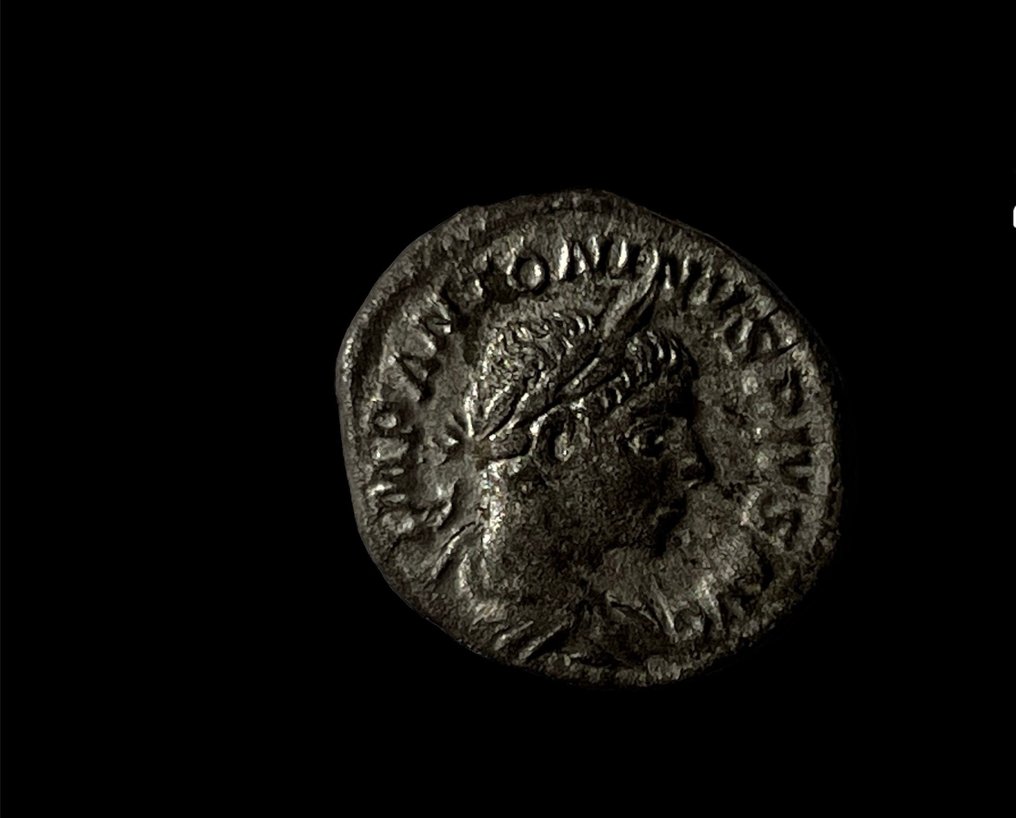 Roman Empire. Elagabalus (AD 218-222). Lot of 2 AR Denarii Rome - Sol & Libertas  (No Reserve Price) #2.2