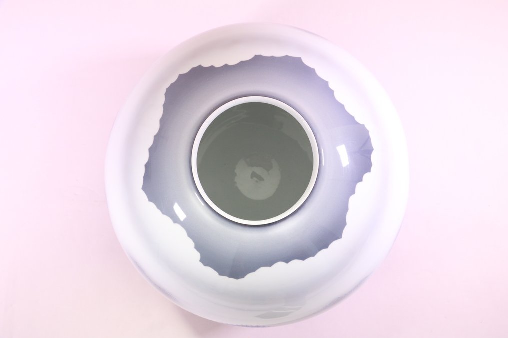 Magnifique vase en porcelaine Arita - Porcelaine - Fujii Shumei 藤井朱明 (1936-2017) - Japon - Seconde moitié du XXe siècle #3.2