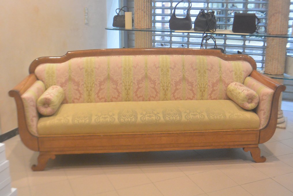 Sofa (4) - Wood #1.1