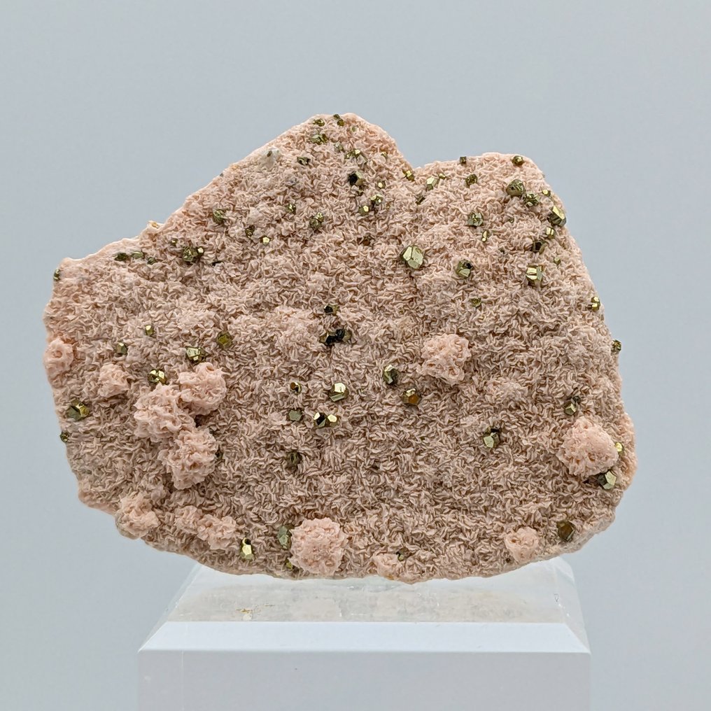 粉紅菱錳礦與四面鐵礦和金黃鐵礦，顏色比較 水晶 - 高度: 57 mm - 闊度: 51 mm- 34.23 g - (1) #2.1