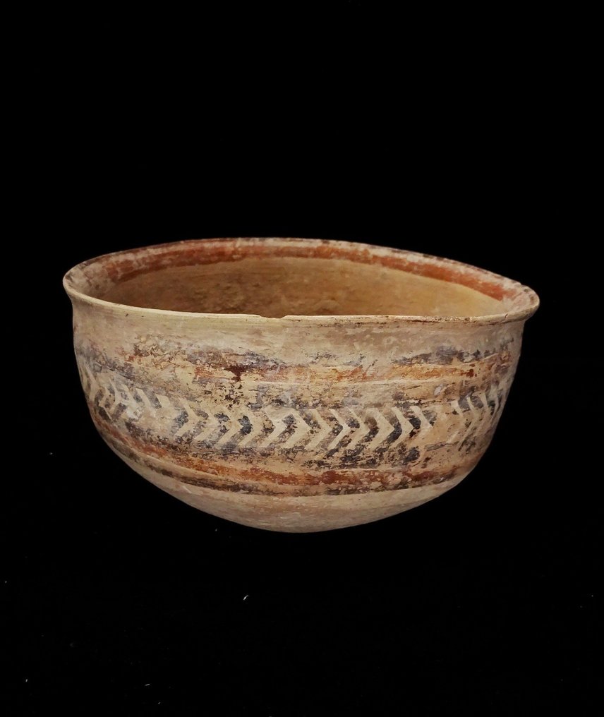 Indus Valley - Neolithic cup with geometric decoration 4800/3200 BC. #2.1