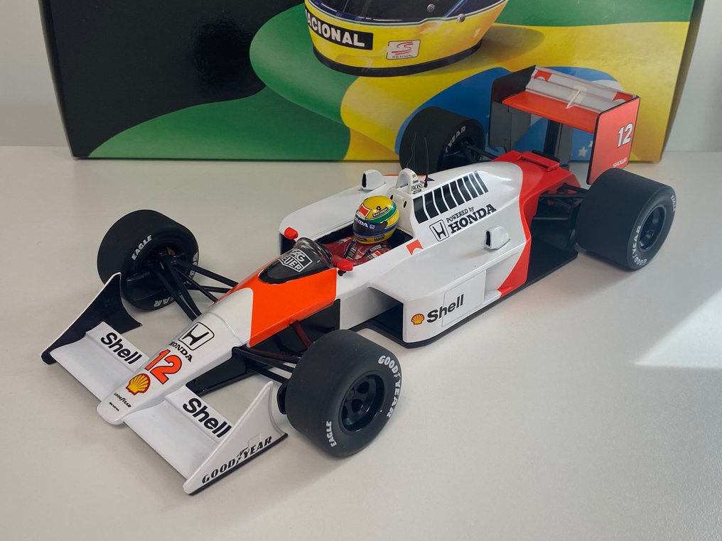 Minichamps 1:18 - 模型汽车 - McLaren MP4/4 #12 World Champion 1988 - Ayrton Senna #2.1