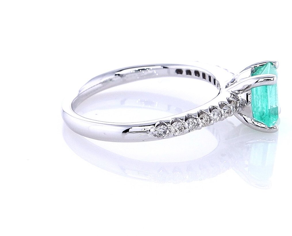 Ring - 14 karat Hvidguld -  1.13ct. tw. Smaragd - Diamant #2.2