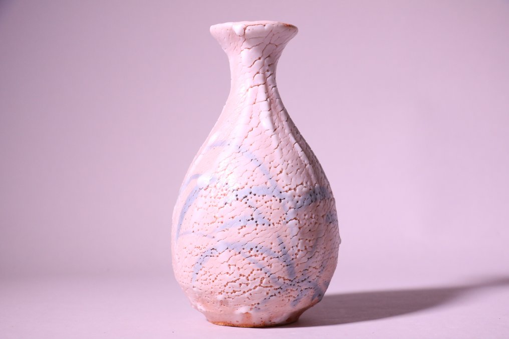 Lindo vaso de cerâmica - vaso de flores Shino 志野花入 - Cerâmica - 林正太郎 Hayashi Shotaro（1947-） - Japão - Período Shōwa (1926-1989) #1.1