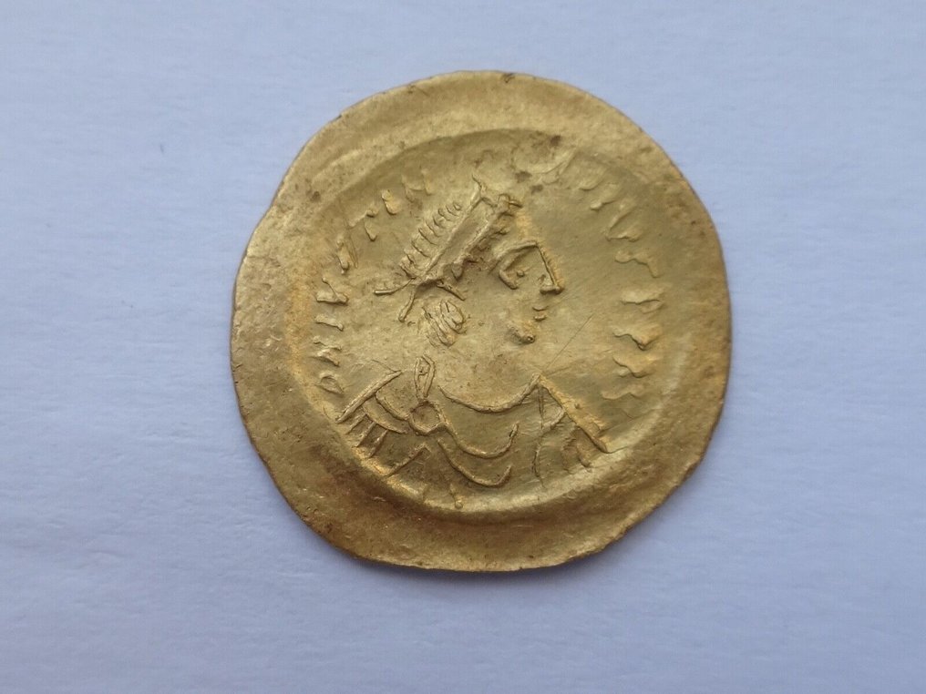 Det Byzantiske Rike. Justinian I (AD 527-565). Tremissis #2.1