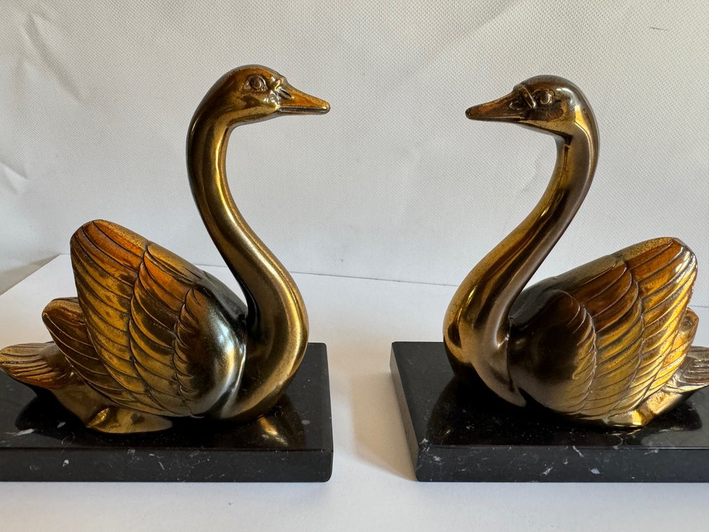 M.Leducq - Buchstützen (2) - Art Deco - Schwanenpaar, M. Leducq (1879-1955) - Bronze, Marmor #1.1