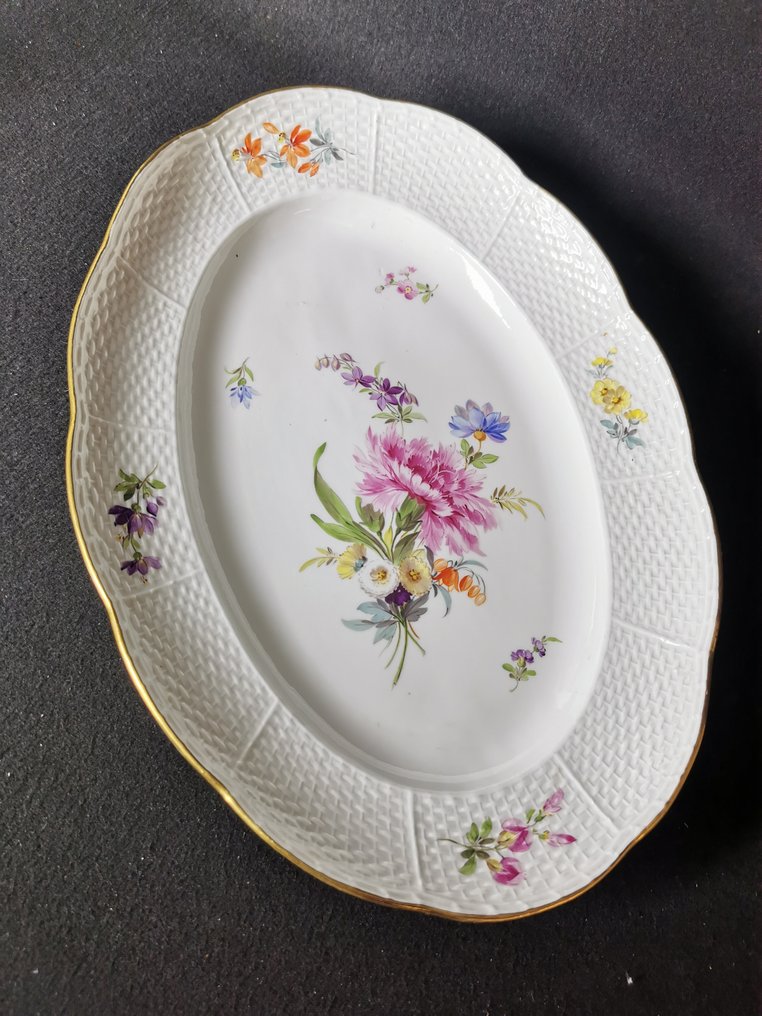 Meissen - Servierschüssel - Ovaler Teller - Porzellan, - schöne Blumen - handbemalt - Tellerform Alt-Ozier 1.Wahl #2.2