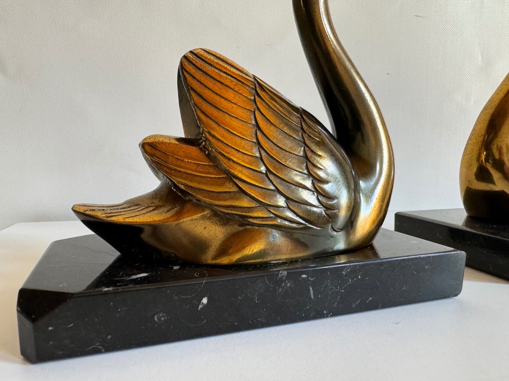 M.Leducq - Buchstützen (2) - Art Deco - Schwanenpaar, M. Leducq (1879-1955) - Bronze, Marmor #2.2