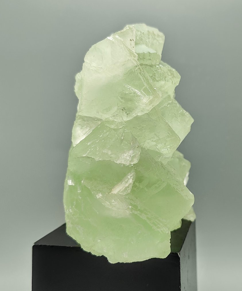 Fluoritt Krystaller - Høyde: 14.5 cm - Bredde: 12 cm- 1.72 kg #2.1