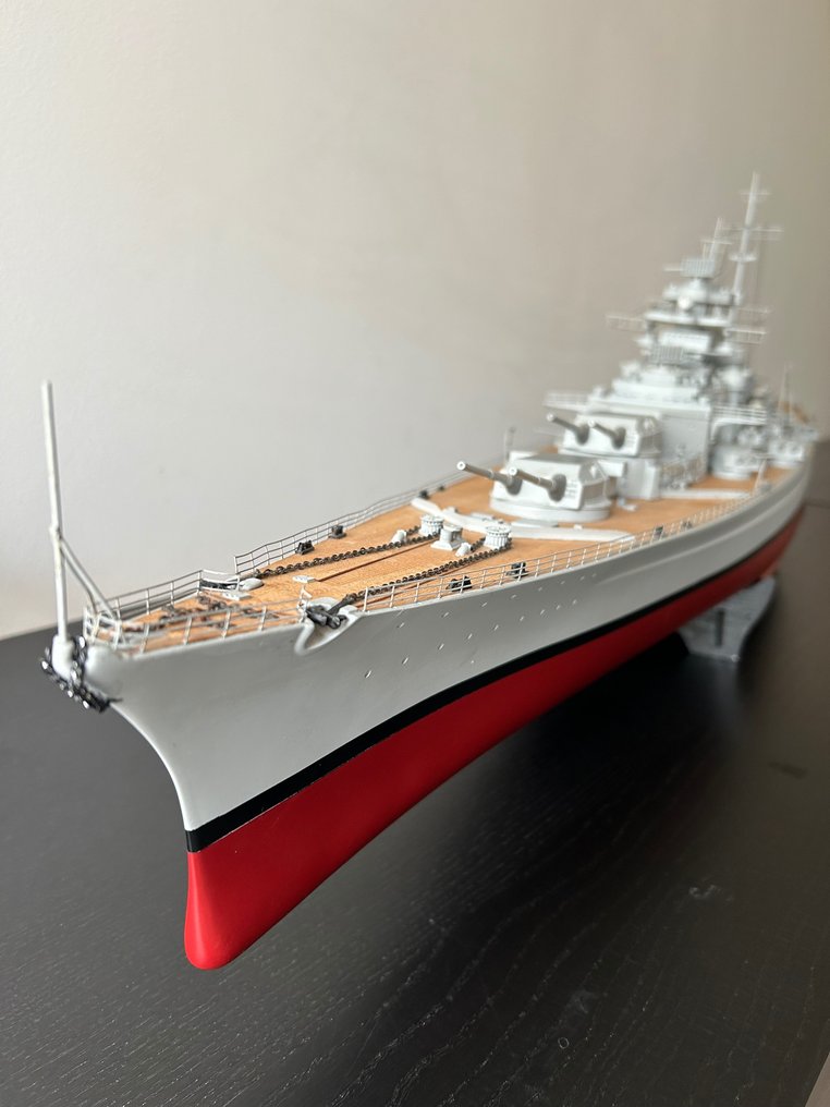 Brand Unknown 1:200 - Modellschiff -German Battleship Bismarck - Museumszustand, außergewöhnliche Größe – 130 cm & R/C-bereit #1.1