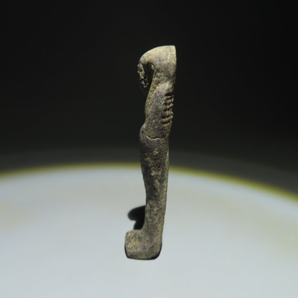 Oud-Egyptisch Faience Sjabti. Late periode, 664 - 332 v.Chr. Hoogte 9,1 cm.  (Zonder Minimumprijs) #2.1
