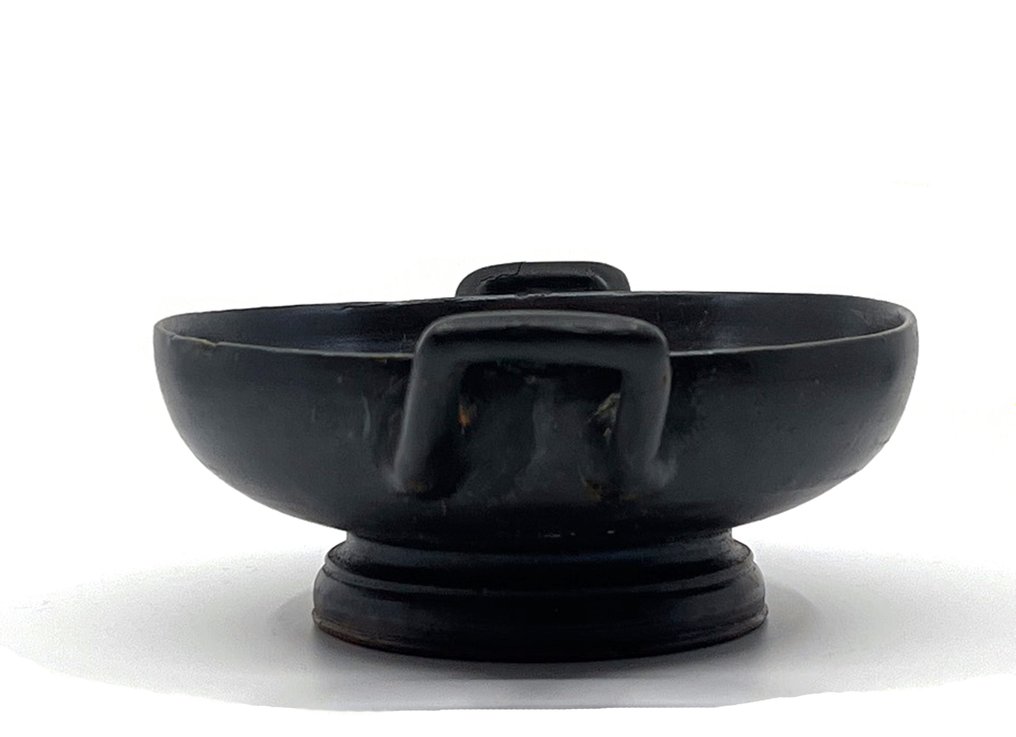 Kampański Terakota Południowowłoski kylix bez łodygi, szkliwiony na czarno - 4.9 cm #2.1