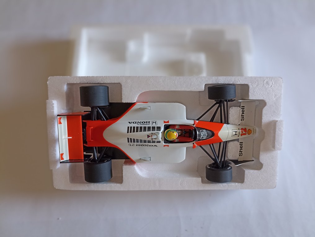 Minichamps 1:18 - Coche a escala - McLaren - F1-Honda MP4/4 #1.1